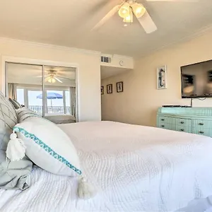 Miramar Retreat - Beachfront And Poolside United States